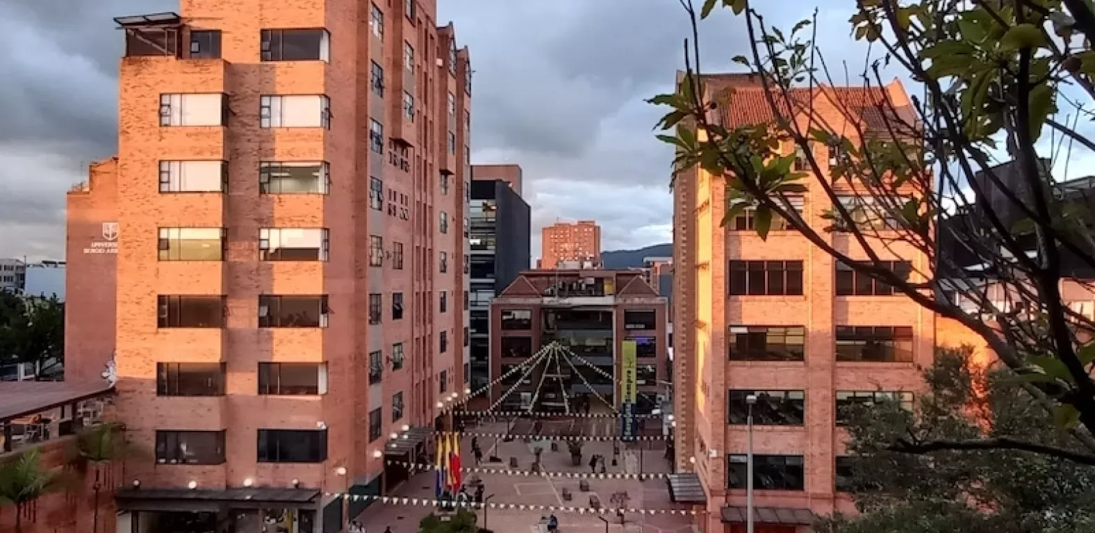 Centro de Alta Tecnología Virtual